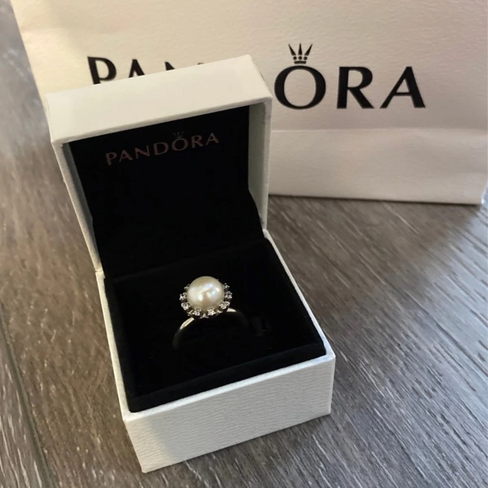 Pandora everlasting grace pearl ring
